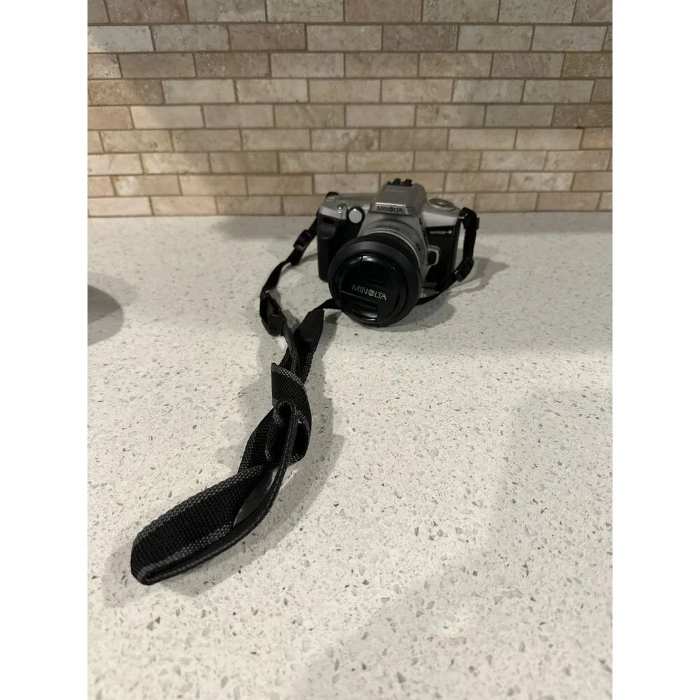 Minolta Maxxum 4‎ film camera with bag